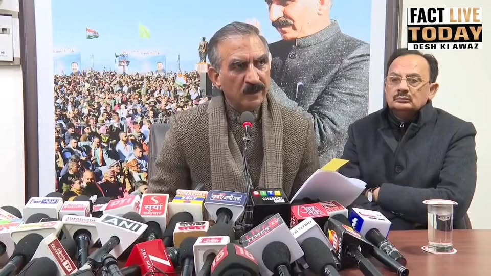 CM सुखविंदर सिंह सुखू पत्रकार वार्ता करते हुए