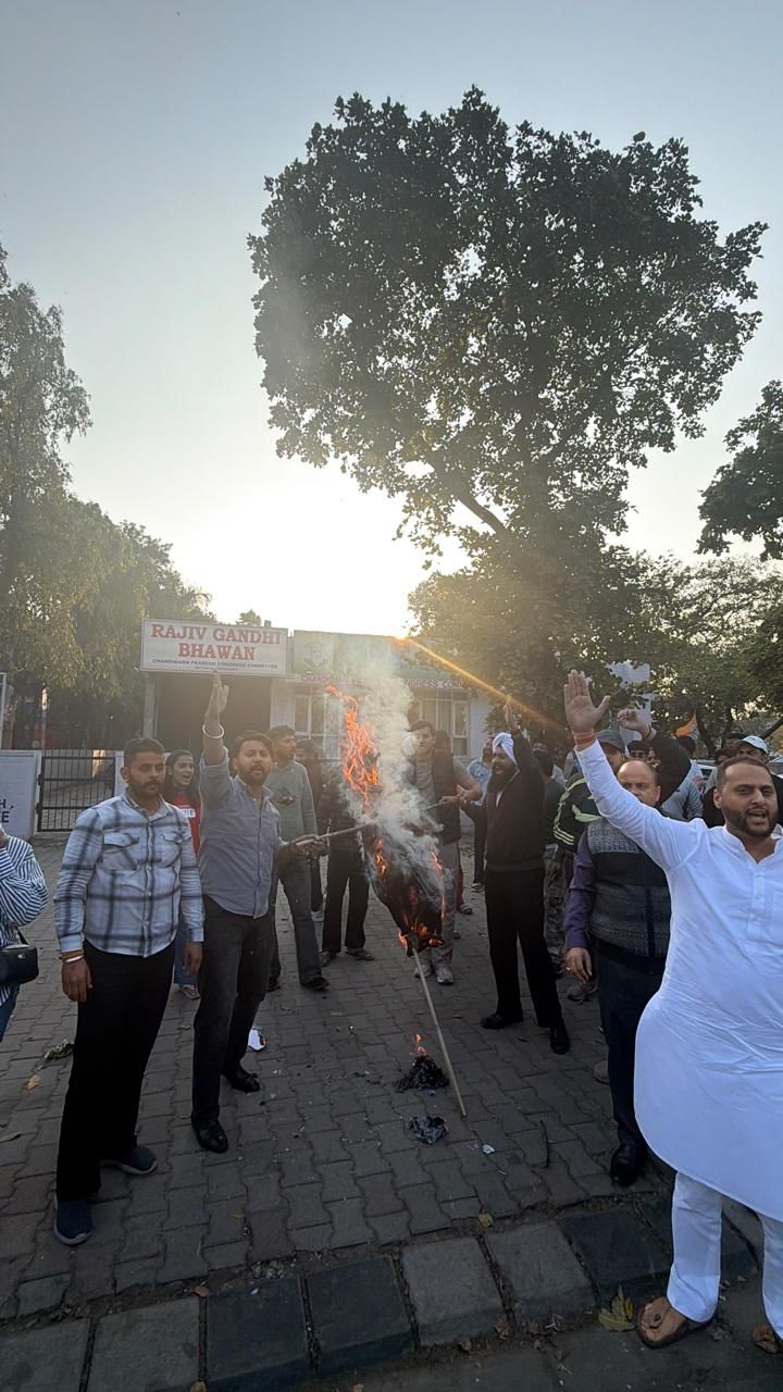 *AI समिट में यूथ कांग्रेस के प्रदर्शन पर भड़की भाजपा चंडीगढ़ युवा मोर्चा*
चंडी…