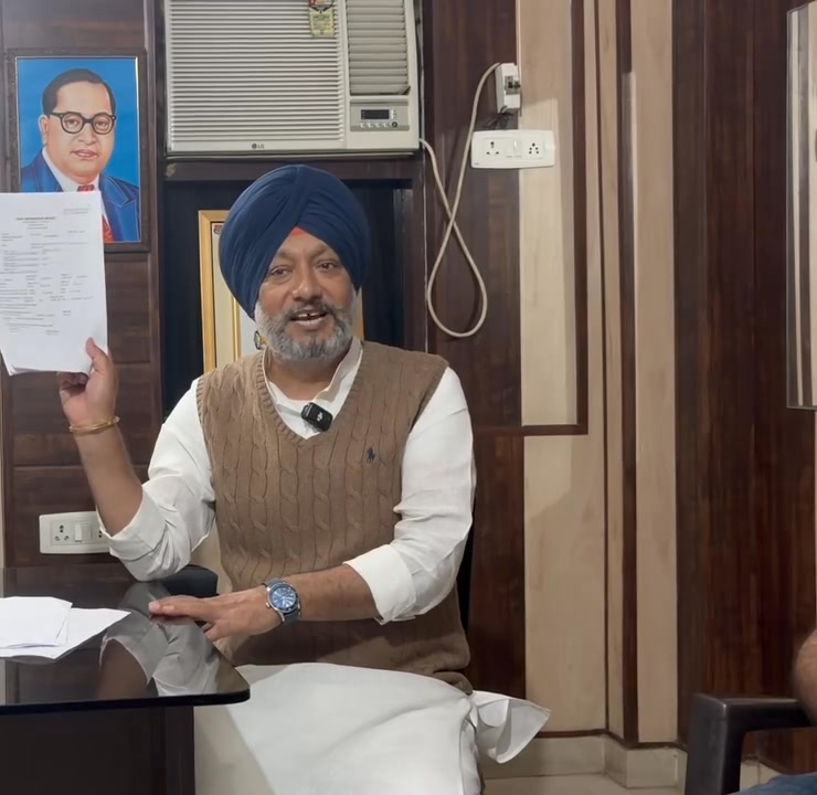 पंजाब से समाज सेवी मनदीप मन्ना आइये देखते है क्या बोलते है #likesharecommentfoll…