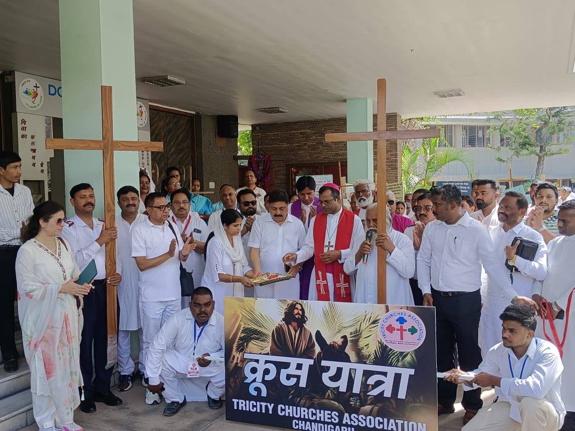 *गुड फ्राइडे और ईस्टर के शुभ अवसर पर चंडीगढ़ शहर में क्रूस यात्रा का हुआ भव्य आय…