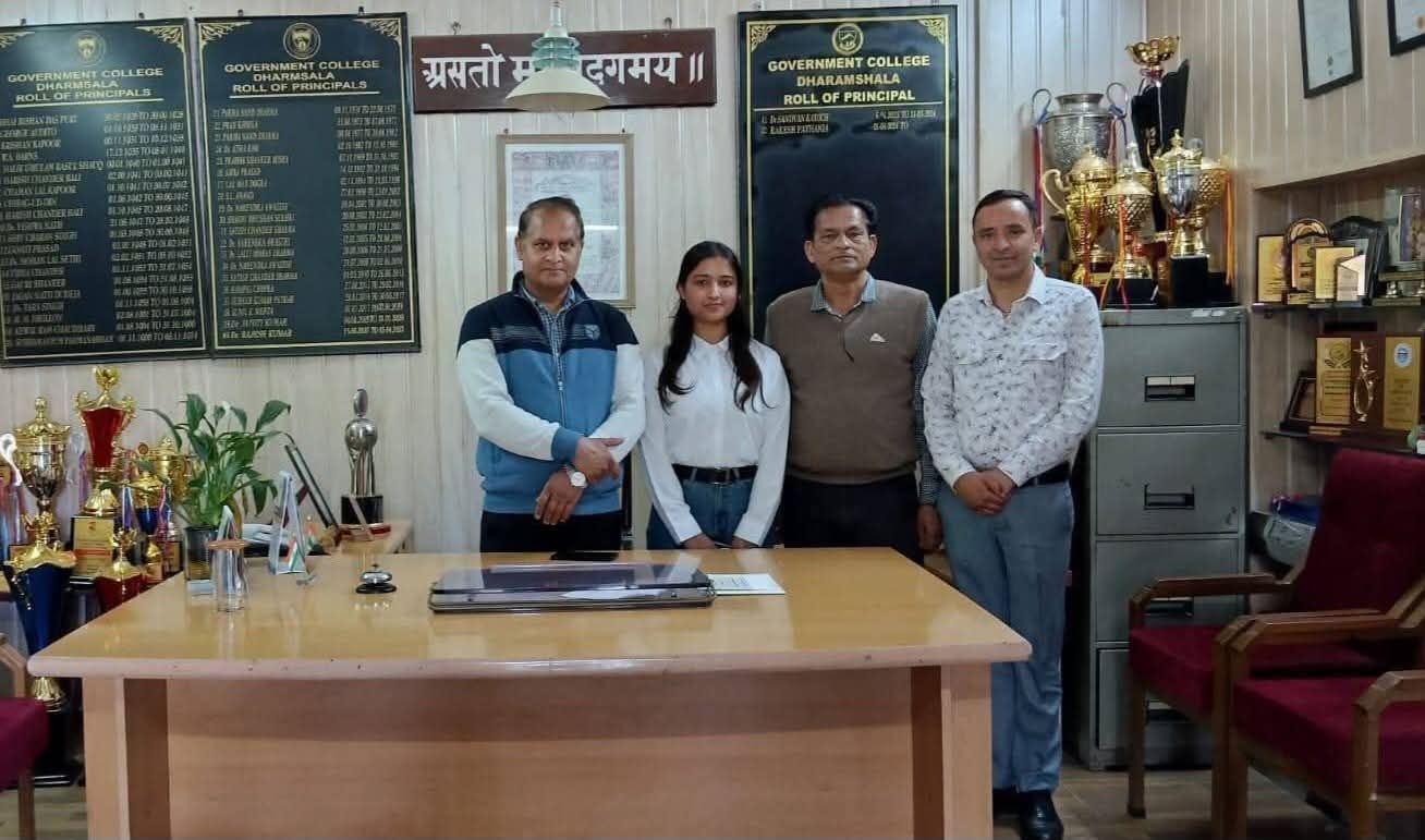 #कांगड़ा, (धर्मशाला) की दिव्या ज्योति कटोच ने पहले प्रयास में रचा इतिहास, 22 की उ…