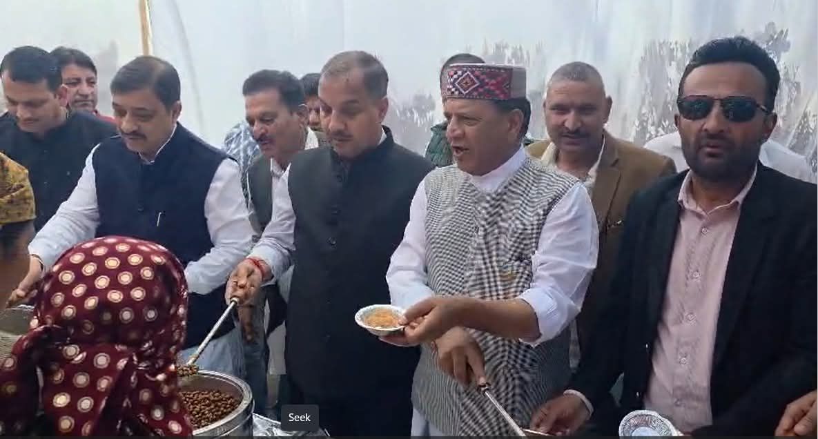 शिमला में आयोजित “जन आक्रोश महिला पदयात्रा” के दौरान भाजपा कार्यकर्ताओं और महिला…