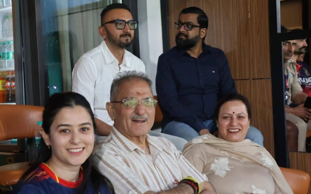 धर्मशाला में IPL का रोमांच चरम पर: RCB बनाम GT का महामुकाबला देखने पहुंचे राज्यप…