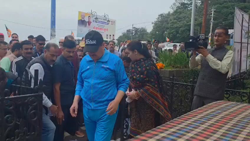 केंद्रीय मंत्री जेपी नड्डा समेत भाजपा कार्यकर्ताओं ने शिमला में चलाया स्वच्छता अ…