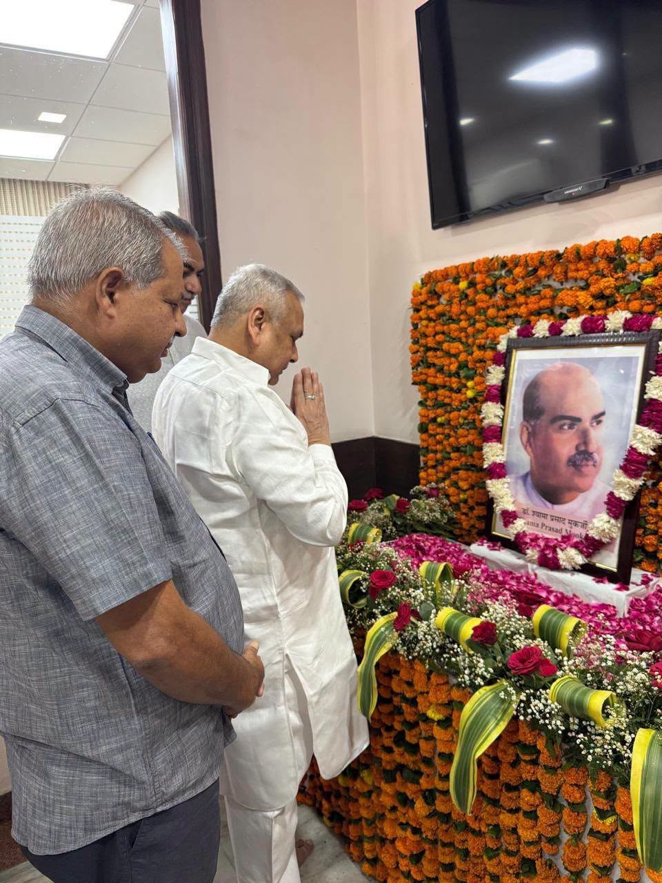 *डॉ. श्यामा प्रसाद मुखर्जी का बलिदान राष्ट्र की एकता और अखंडता का प्रेरणास्रोत :…