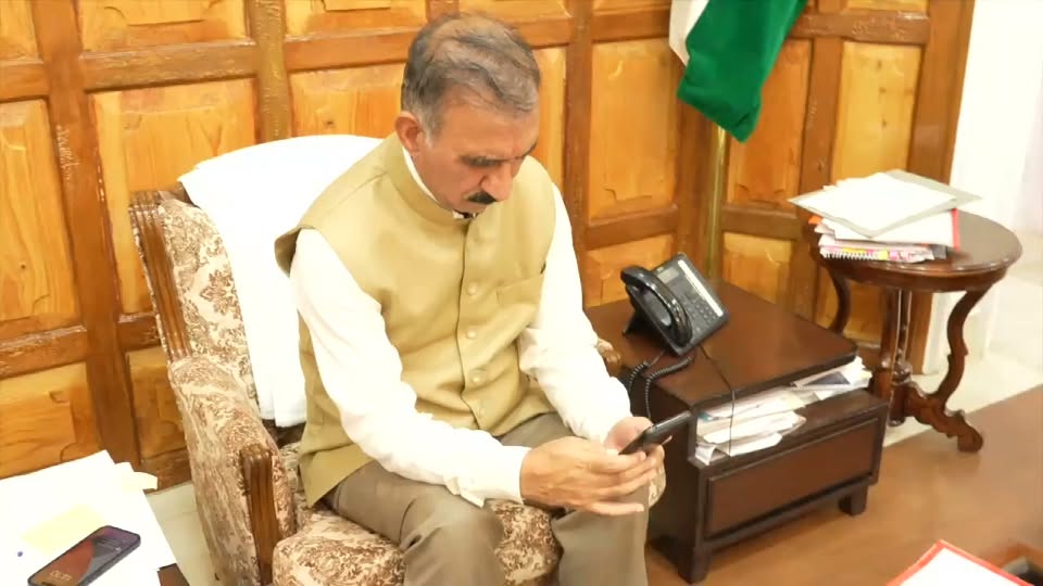 बोह घाटी आपदा पर CM सुक्खू की संवेदना, विधायक केवल सिंह पठानिया से फोन पर ली जान…
