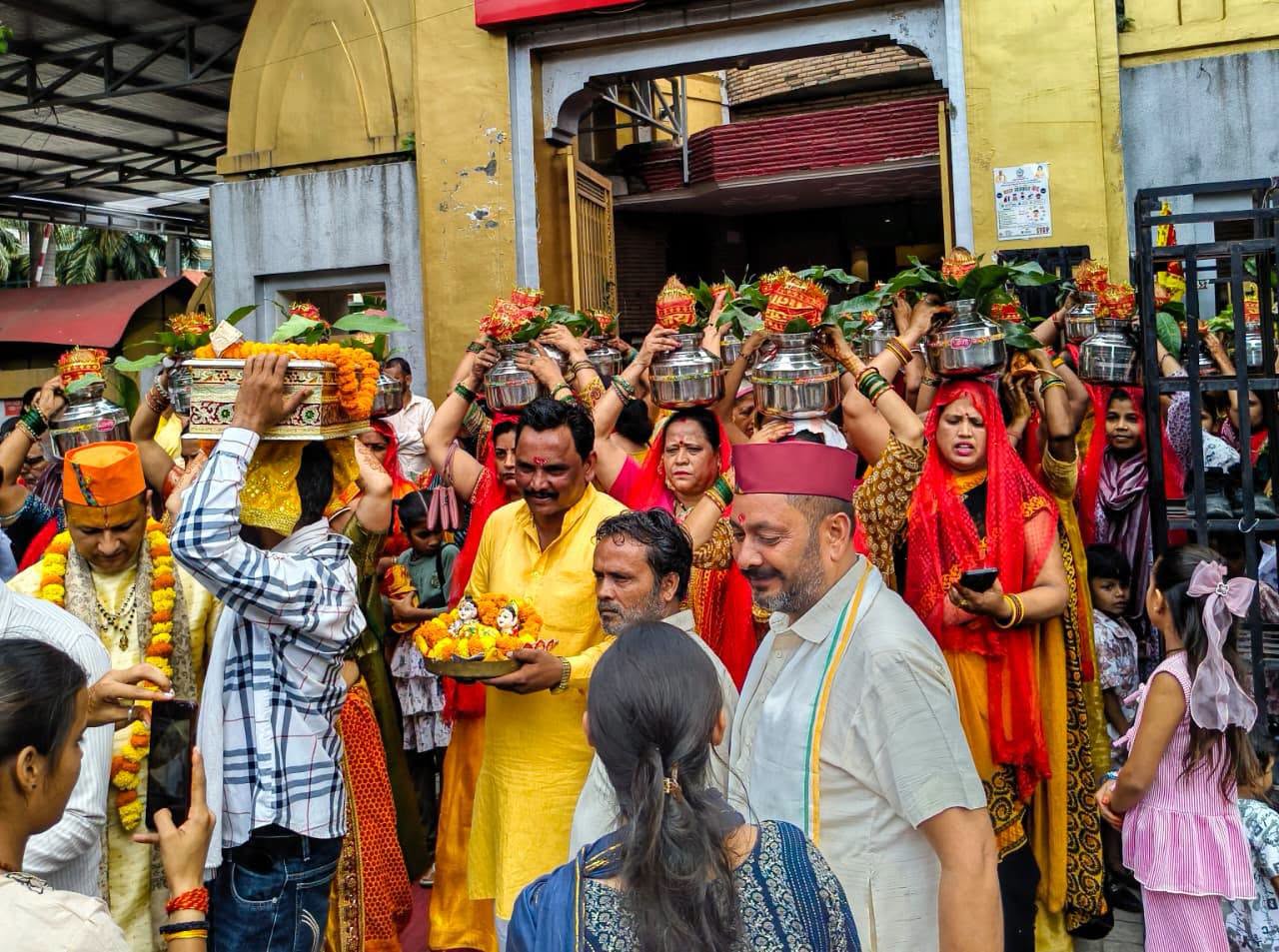 श्री हरि सिमरन सेवा समिति द्वारा भव्य कलश यात्रा का आयोजन, नशामुक्ति का दिया संद…