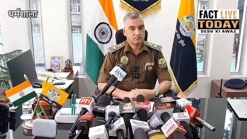 धर्मशाला : कांगड़ा के गग्गल में हुई घटना पर जानकारी दे रहे एसपी कांगड़ा कुल भूषण…